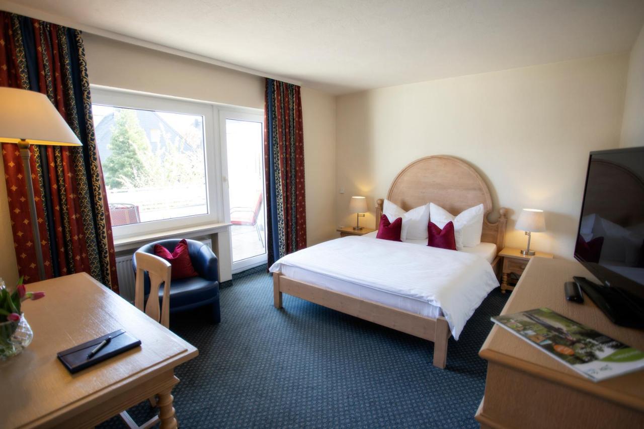 Hotel Zur Post 브릴온 외부 사진